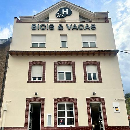 La Pola de Gordon Bicis & Vacas酒店 外观 照片